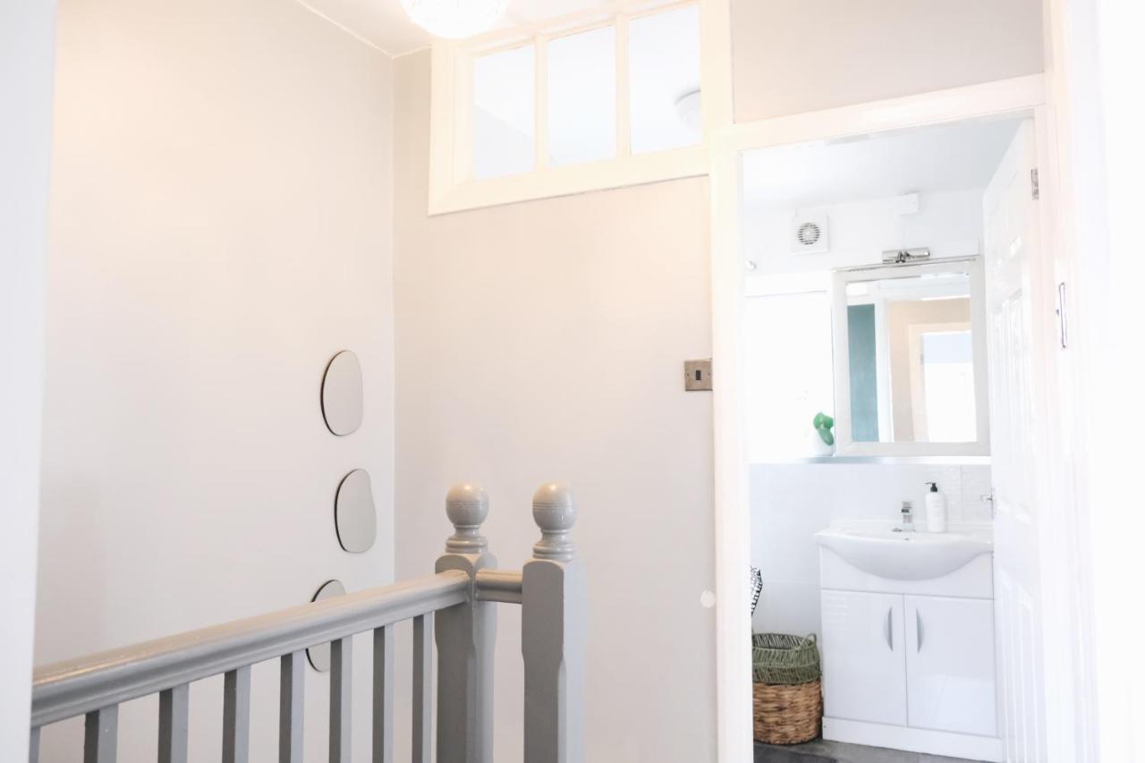 Bee Stays - Northway House Warrington  Buitenkant foto